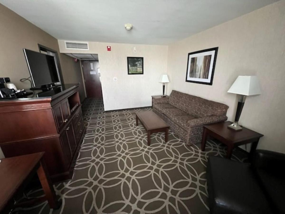 Hotel Lotus Kansas City Merriam Bagian luar foto
