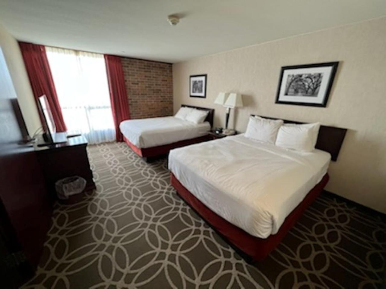 Hotel Lotus Kansas City Merriam Bagian luar foto
