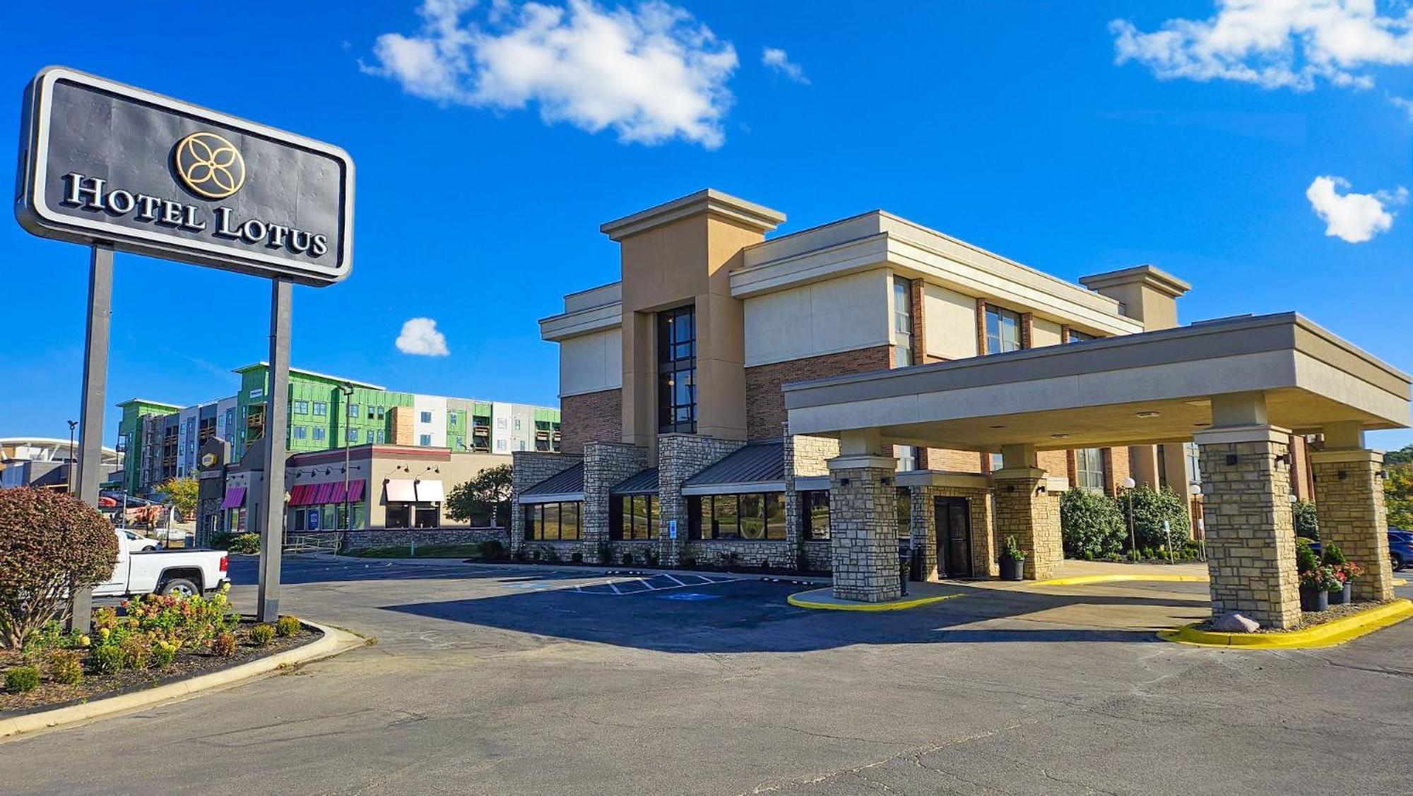 Hotel Lotus Kansas City Merriam Bagian luar foto